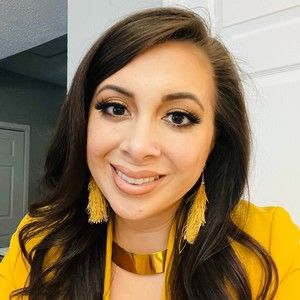 Meet your Posher, Isabella